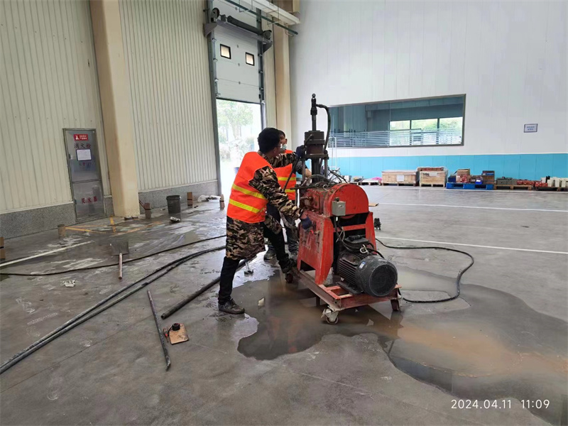 神农架厂房地面下沉塌陷注浆加固施工